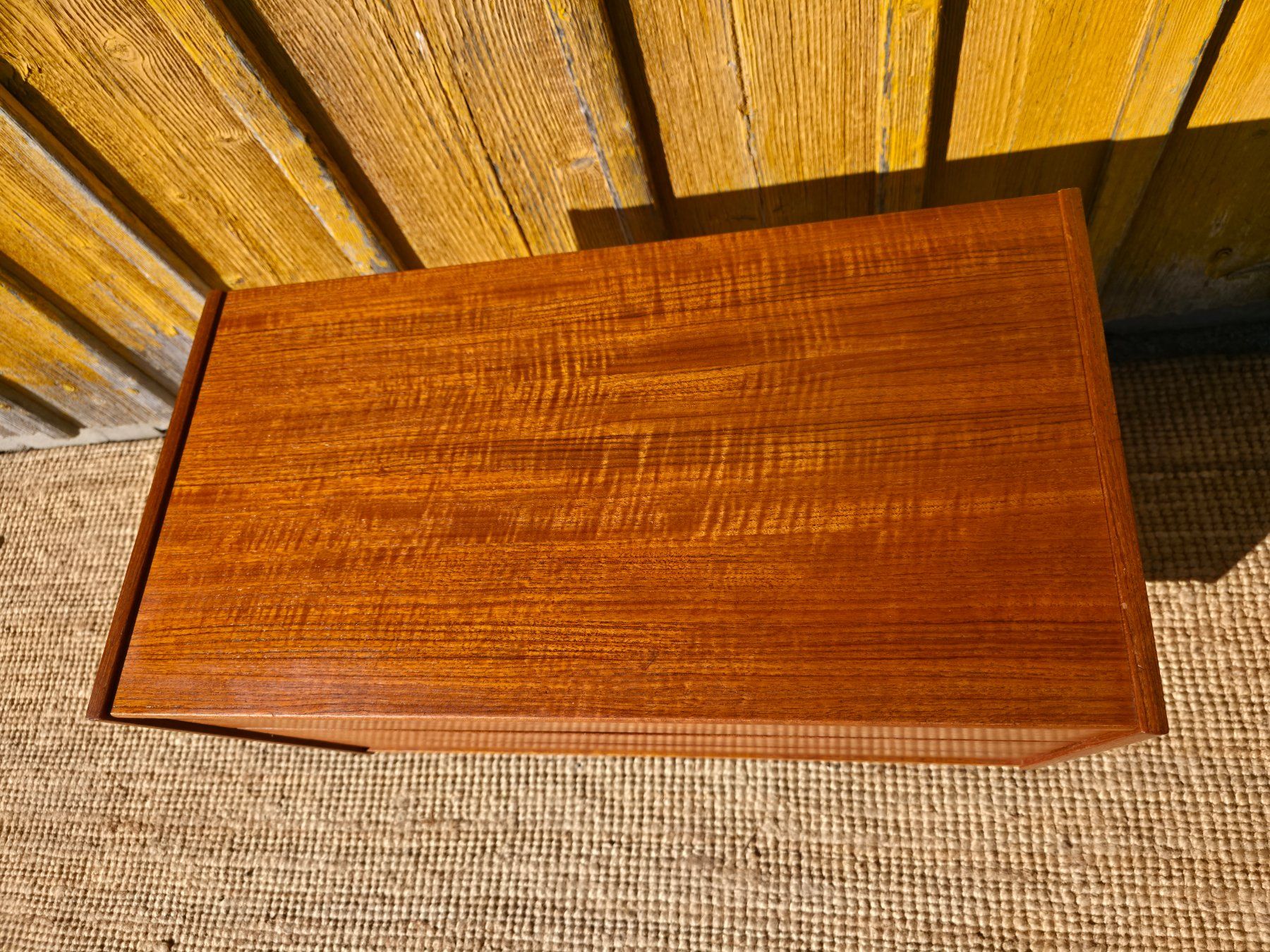 Cassettiere: Mid-Century Teak Kommode  Arne Vodder Style – Usato da Haslen AI venduto da Vintagelix 5