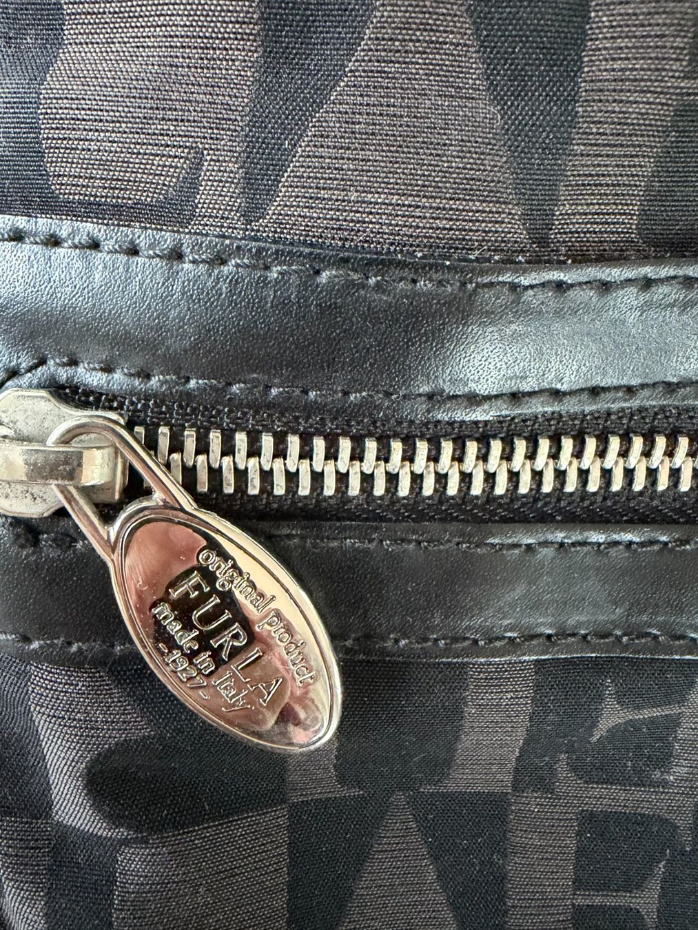 Furla Taschen für Damen: Umhängetasche Furla – Gebraucht aus Azmoos von Verwir64 1