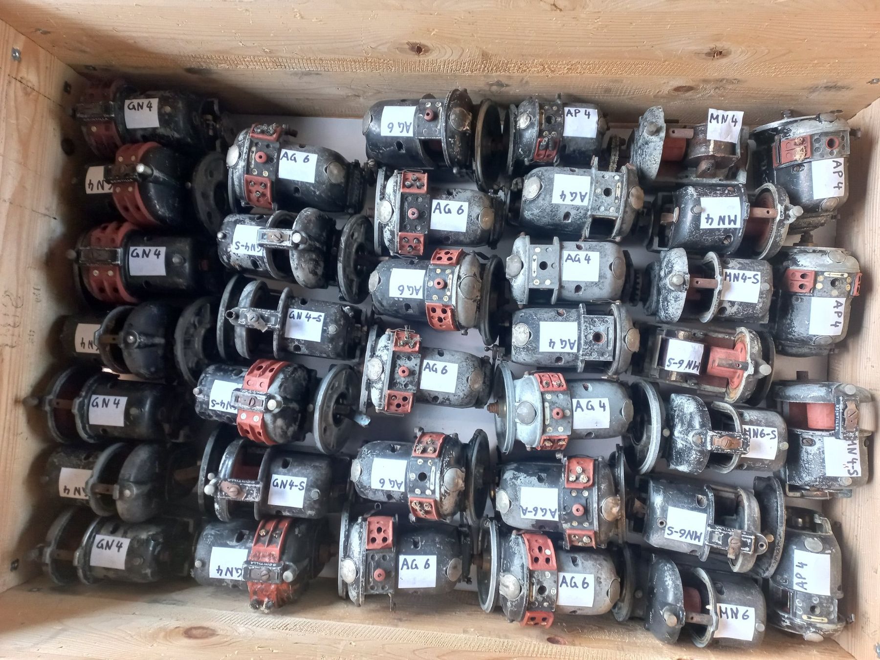 Tutti pezzi di ricambio auto: Oldtimer Zündmagnet Magnetzünder  Scintilla Typ GN4 unkompl. – Usato da Dulliken venduto da mopar030