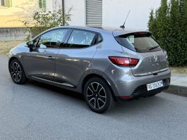 RENAULT Clio 90
