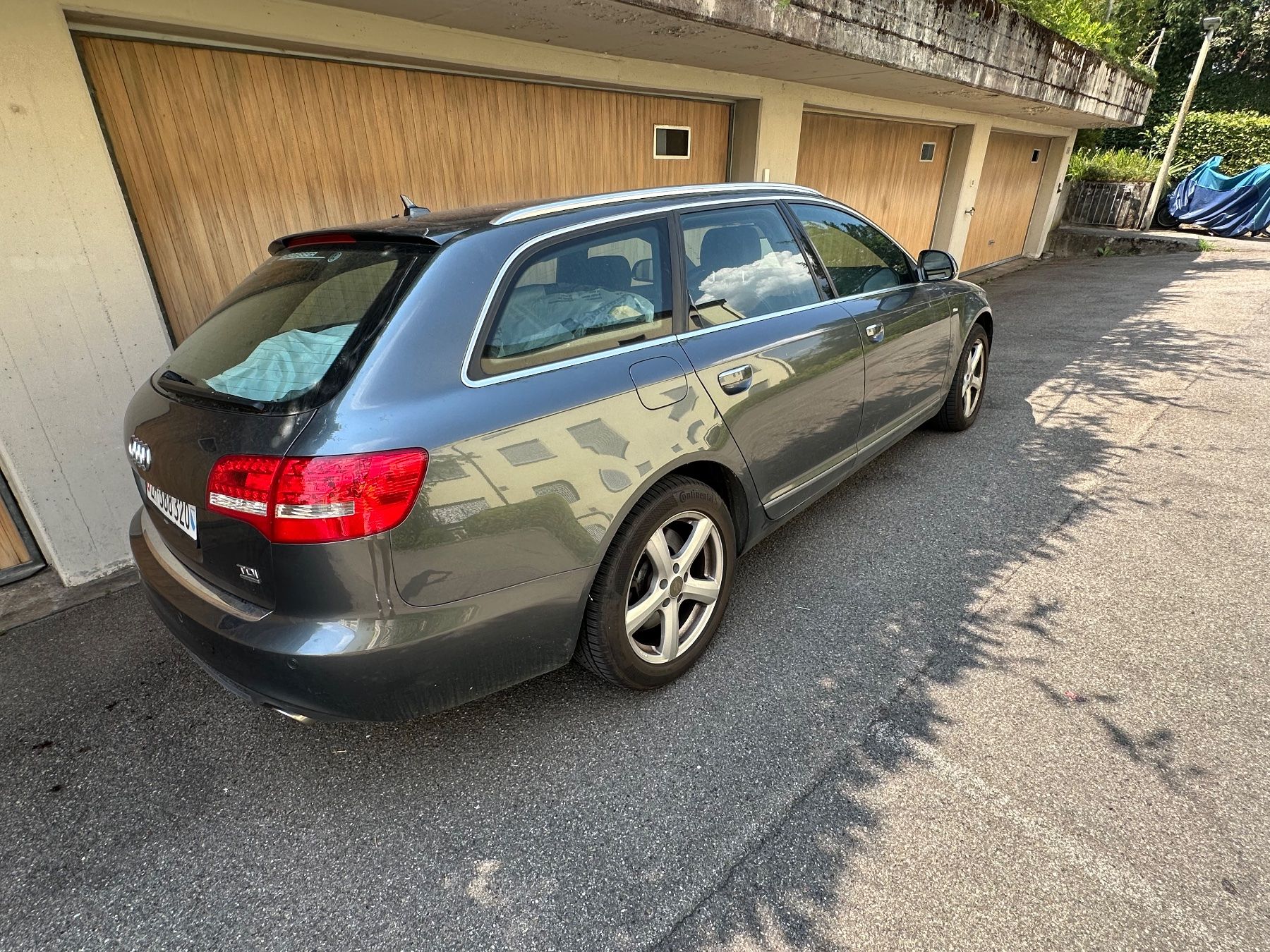 Audi Automobili: Audi A6 Avant quattro 3.0 TDI – Usato da Rüschlikon venduto da Poxman