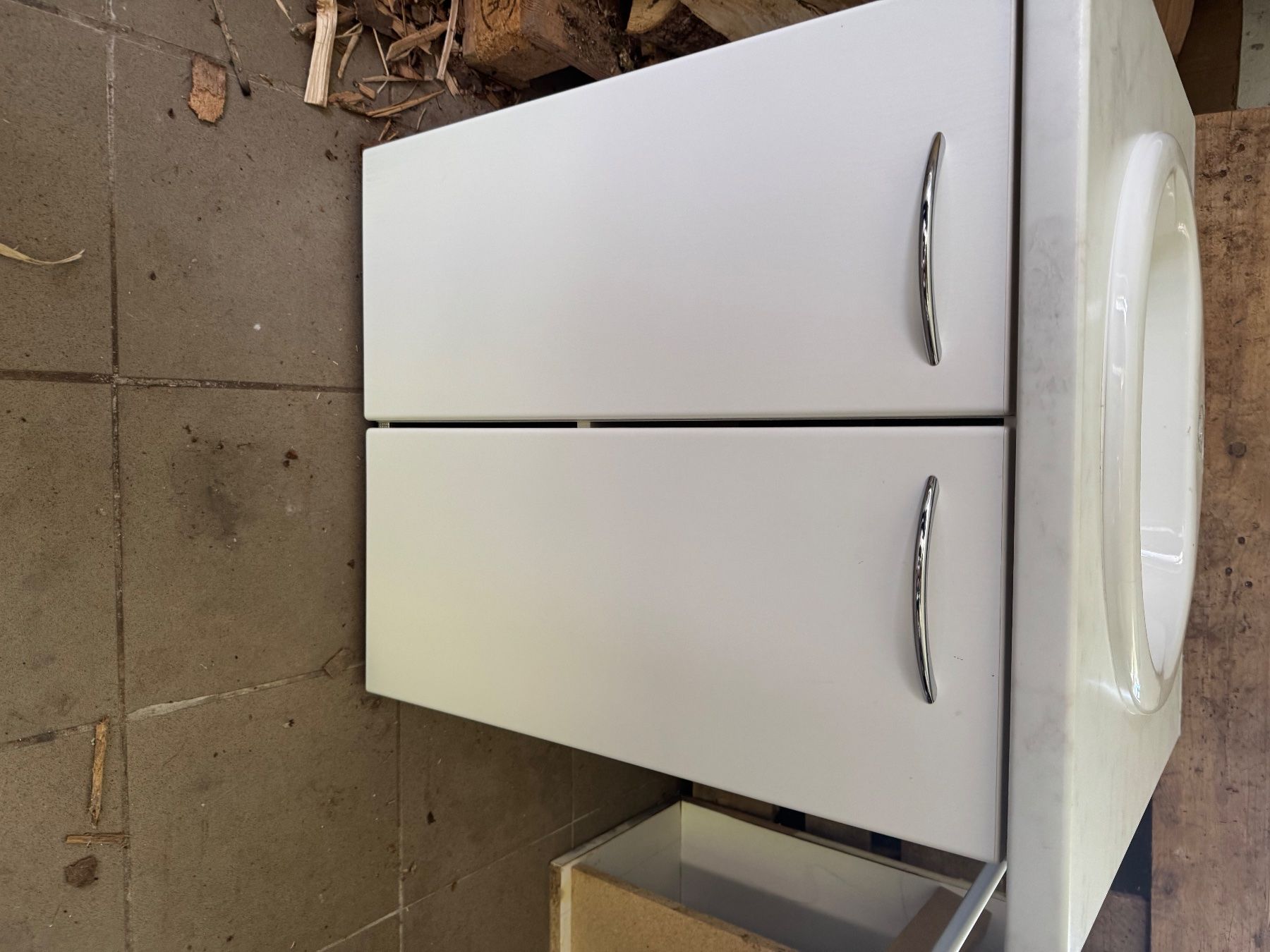 Badezimmermöbel: Lavabo mit Schrank – Gebraucht aus Mauren von Vivienne20.06 3