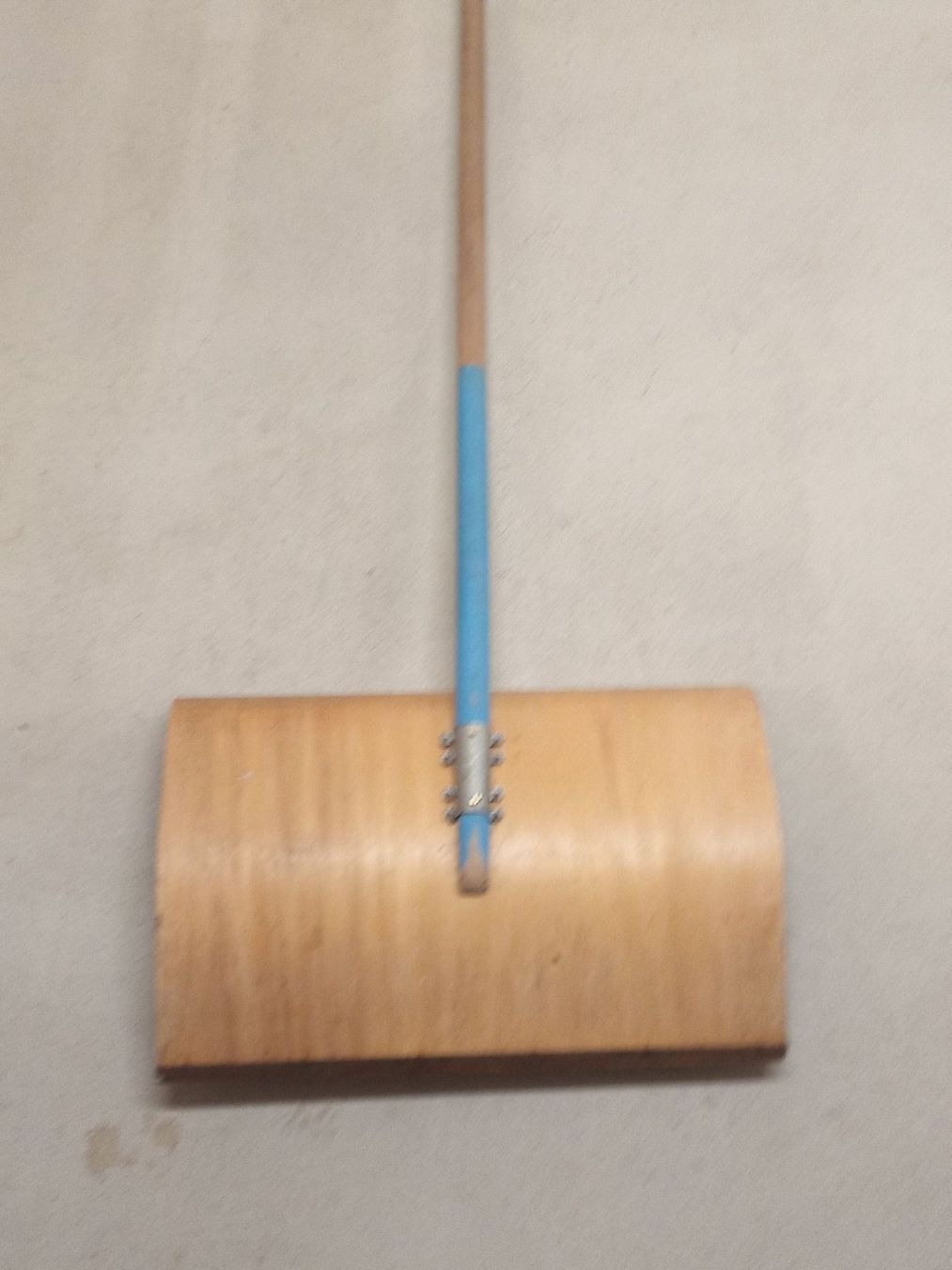 Alle Dekorationen: Schneeschaufel original Holz Deko – Gebraucht aus Zürich von danihell 2