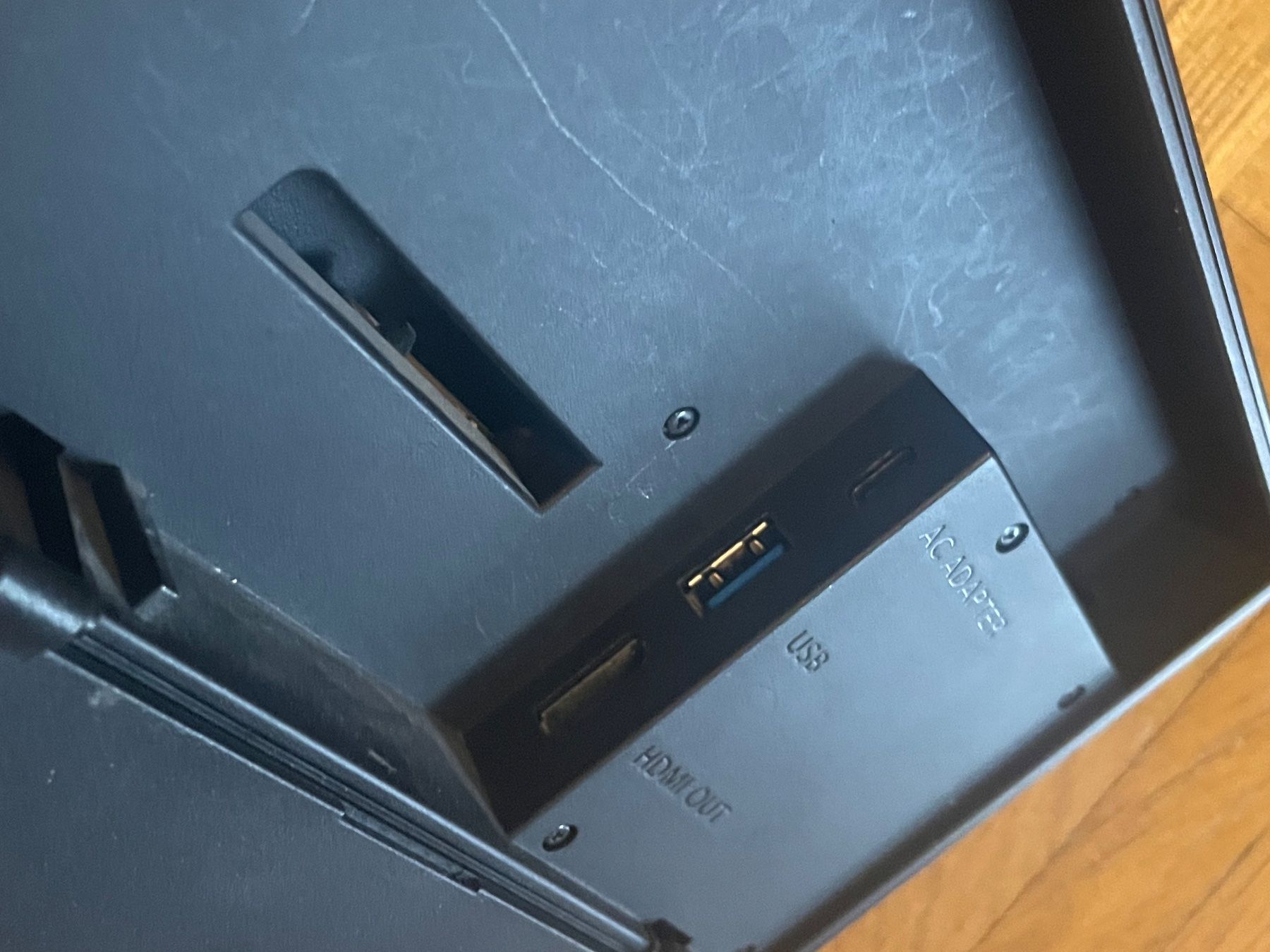 Nintendo Console: Nintendo Switch Docking Station – Usato da Zürich venduto da beli_30 3