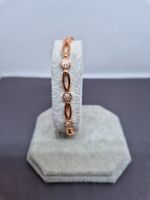 Goldenes Armband mit Zirkon-Steinen (Bijou)