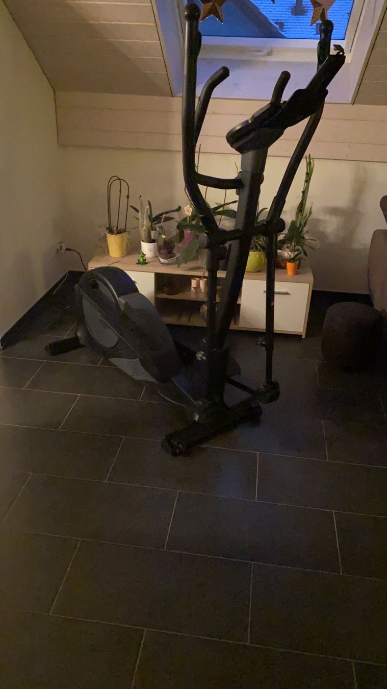 Vélos d'appartement: Crane Crosstrainer – D'occasion à Ueberstorf par Verkauf100 4