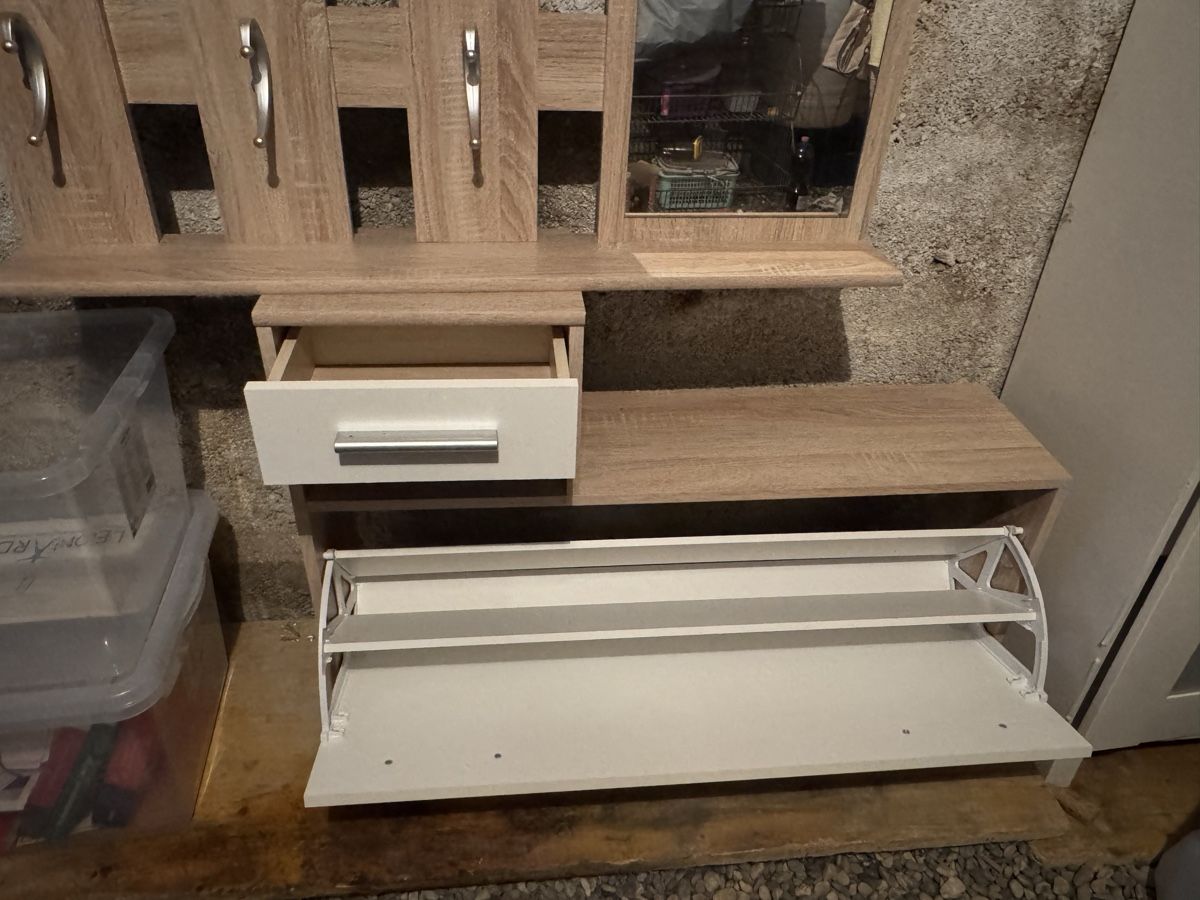 Garderobe: Garderobe – Neu (gemäss Beschreibung) aus Breitenbach von kat_xc59 1