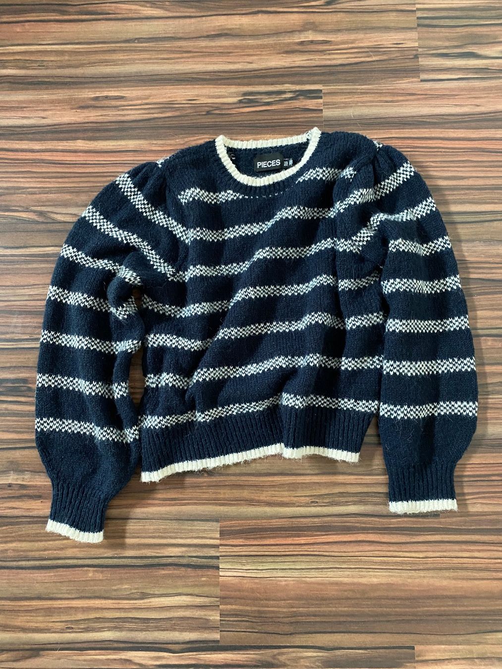 Pieces Maglioni & Felpe: 2 Pullover Pieces Gr. XL und Ulla Popken Gr. 46/48 – Usato da Zollikofen venduto da Maria_verena