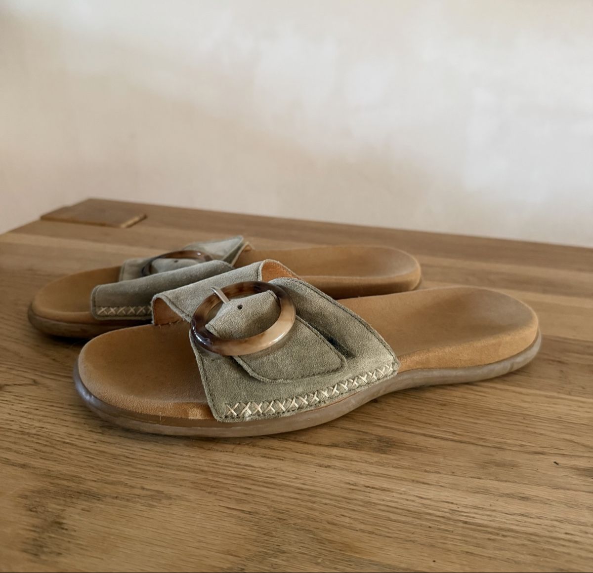Gabor Chaussures femmes: Gabor Pantolette 41 Olivegrün  – D'occasion à Bonstetten par norisknofun123 1