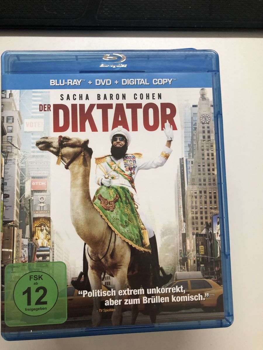 Tutti i DVDs: Der Diktator - Blu-ray – Usato da Stein AG venduto da isi_R35
