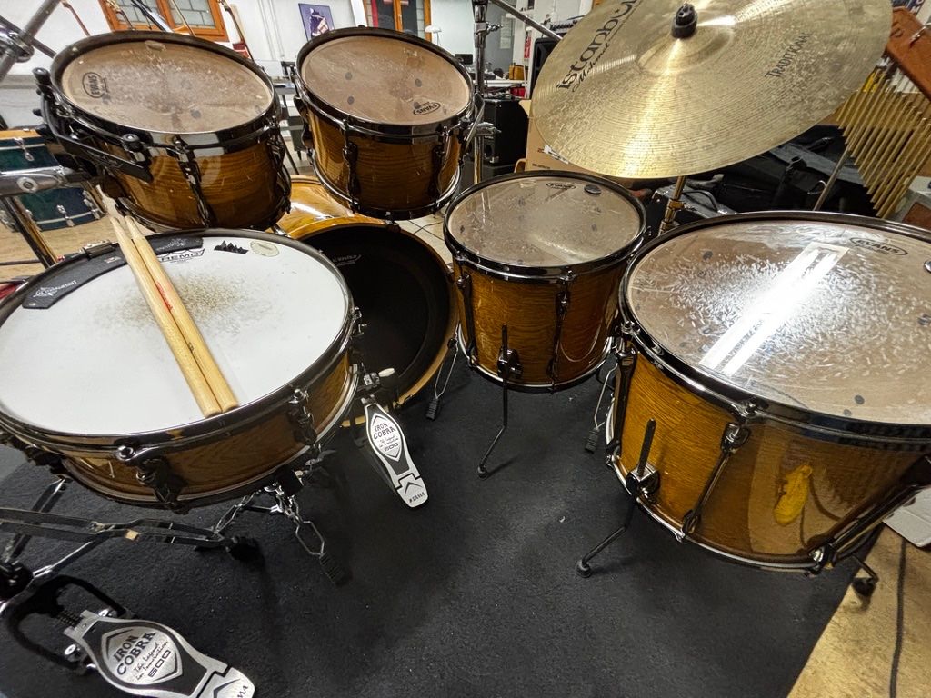 Strumenti musicali: TAMA Superstar Hyperdrive Maple Limited Set 6-teilig – Usato da Spreitenbach venduto da Hemingway69 3