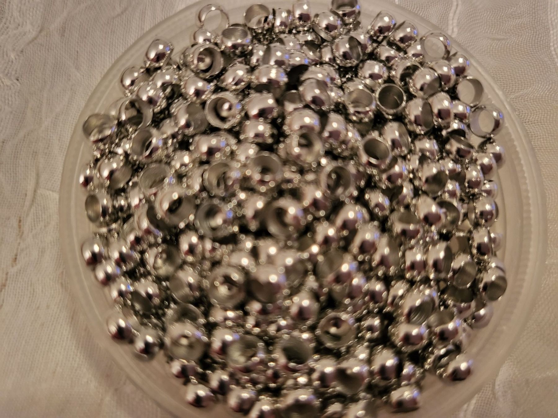 Perle (finte): Quetschperlen silber 4mm 100 stk – Nuovo e nell'imballaggio originale da Dietikon venduto da Eleda 1