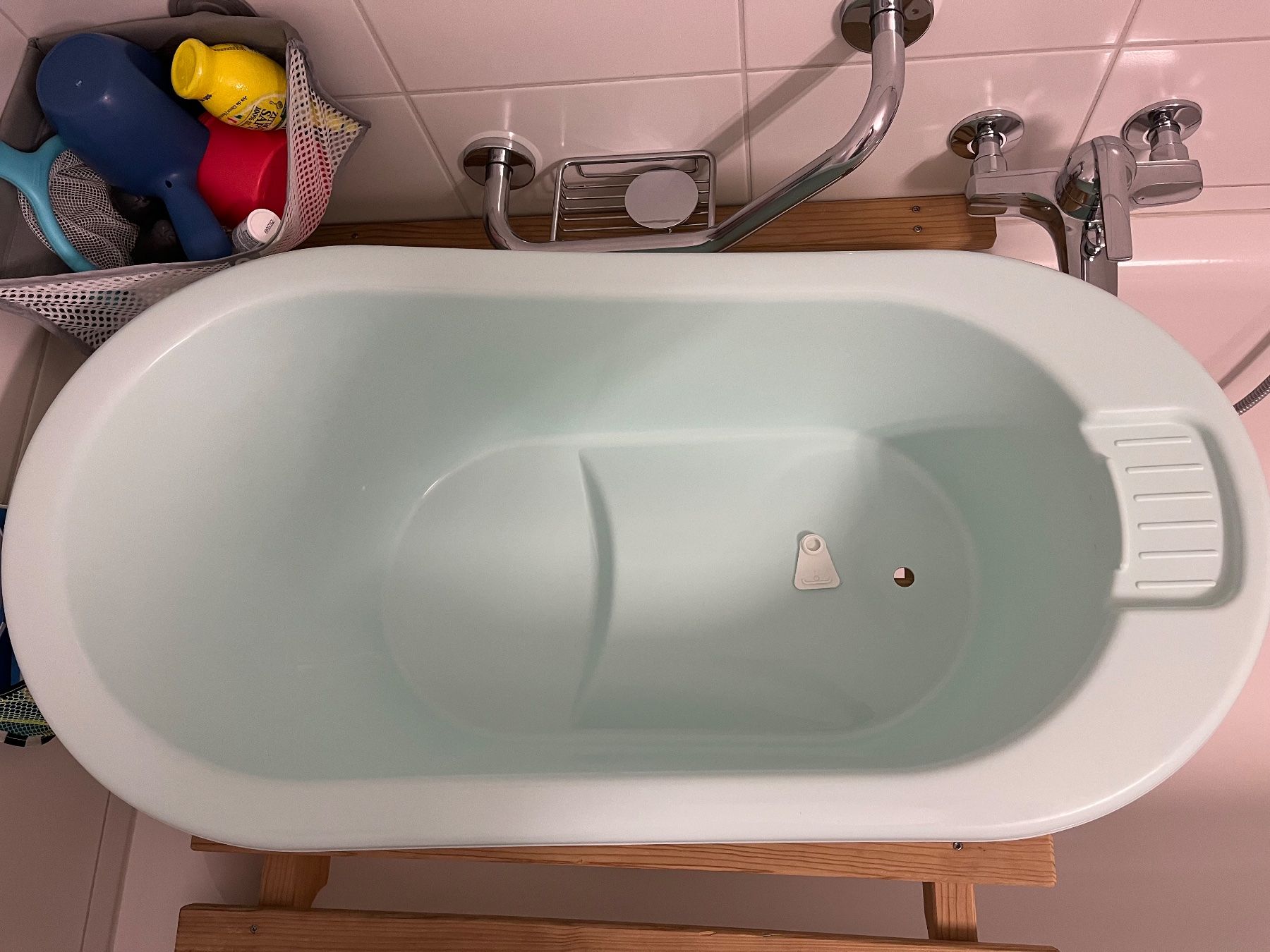 Vasche da bagno: Baignoire et planche de bain pour bébé – Usato da Estavayer-le-Lac venduto da stelina13 1