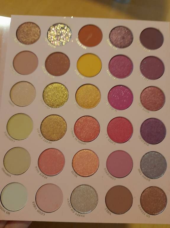 Make-up: Colourpop eyeshadow palette – Usato da Hochdorf venduto da gal_w9hk