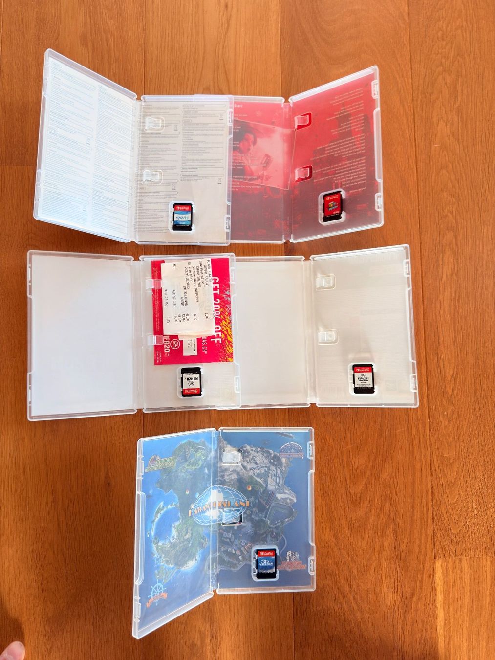 Nintendo Consoles: Nintendo Switch mit 2 extra Controller und 5 Games – D'occasion à Münchenbuchsee par Lukasgraf 4