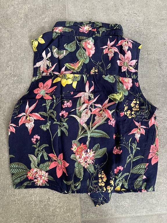 Camicette, T-shirt & Top: Leichte hübsche Sommerbluse (Gr. 134) – Nuovo (secondo la descrizione) da Hettlingen venduto da rselchi 1