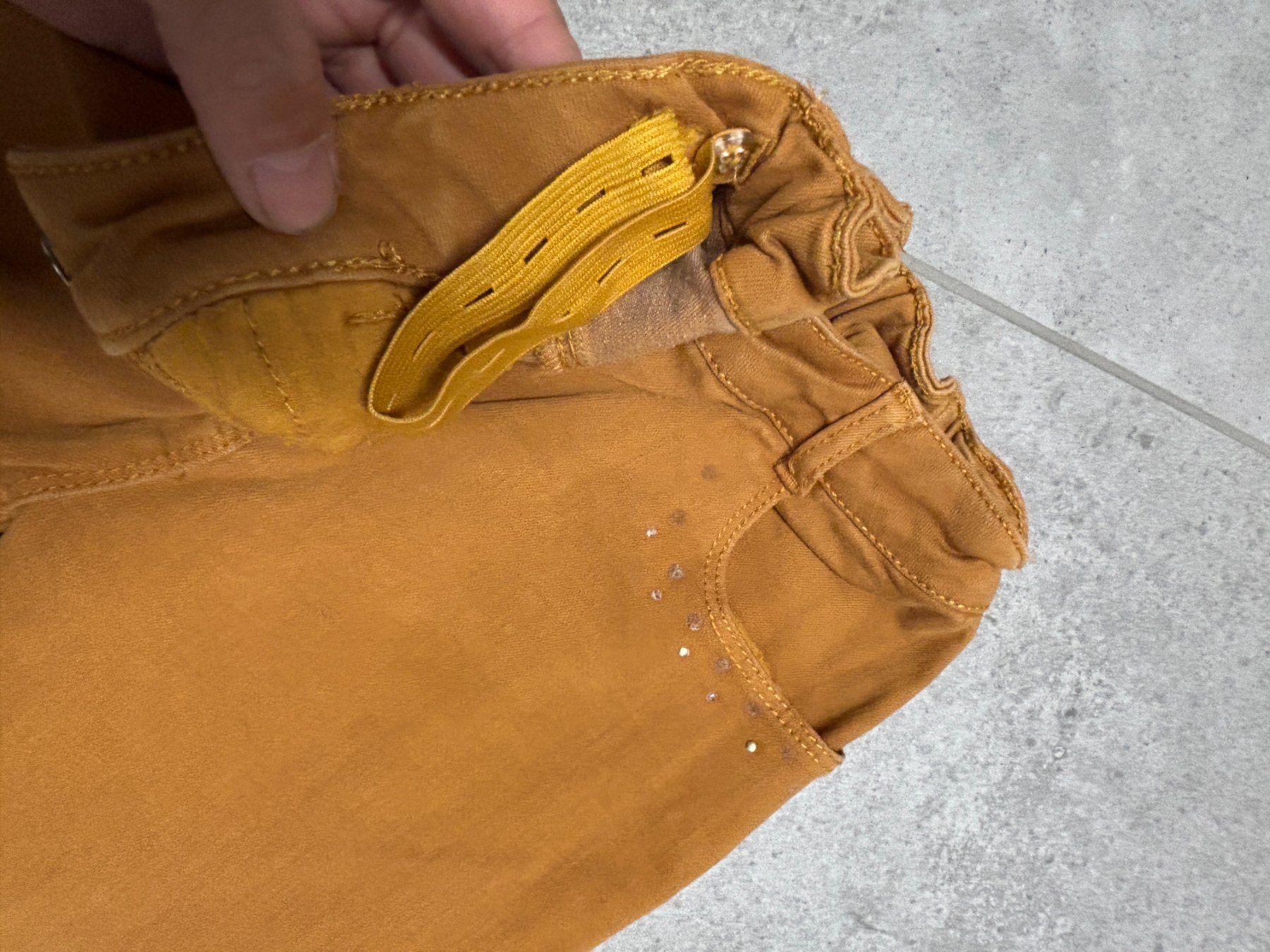 Hosen: Pantalon jeans taille 140 moutarde taille ajustable – Gebraucht aus Salvenach von gwenwywar 1
