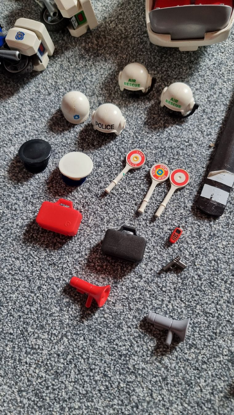 Playmobil Spielzeuge: Playmobil police – Gebraucht aus Les Breuleux von Mily1991 4
