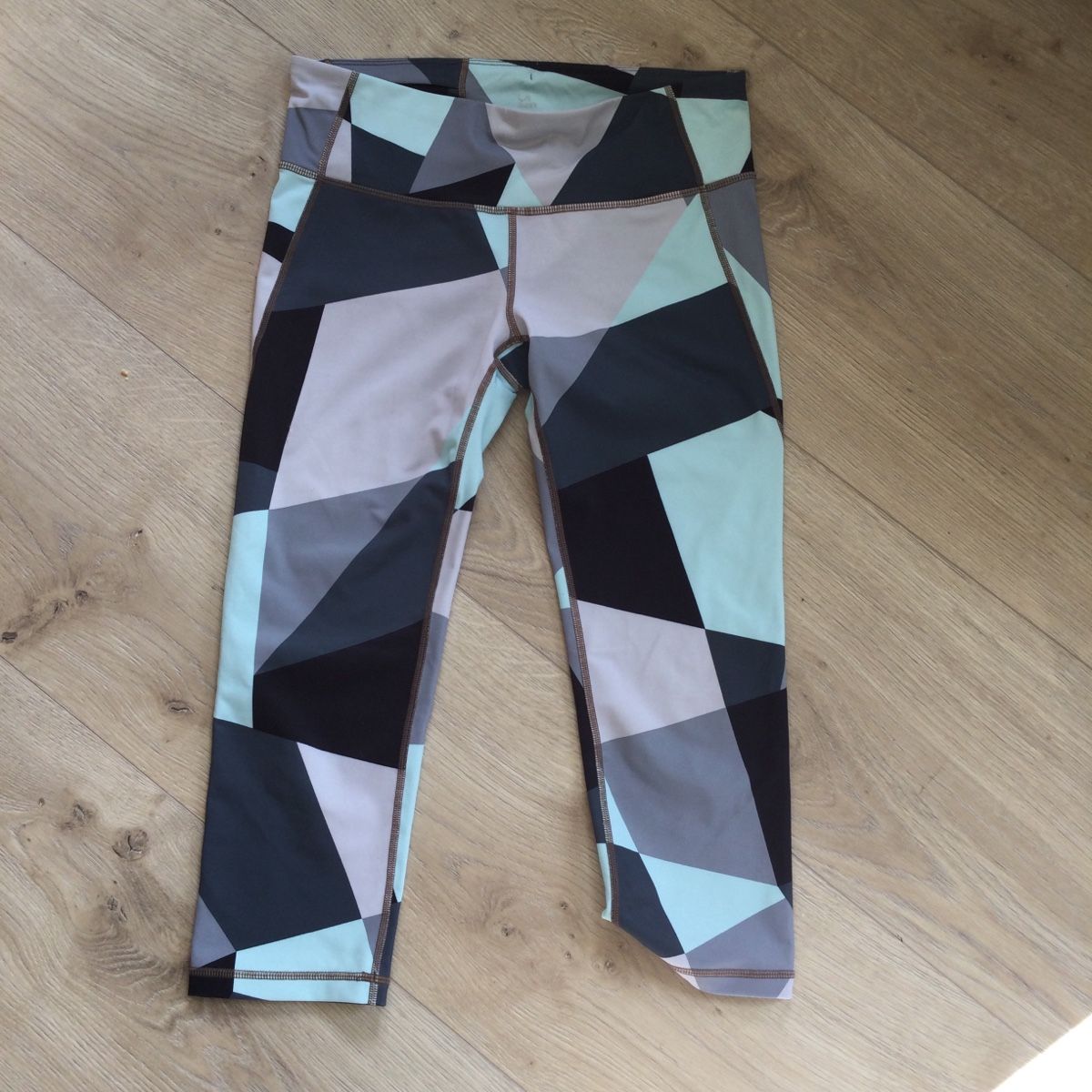 Leggings: 3/4 Sportlegins – Gebraucht aus wallisellen von kadoja