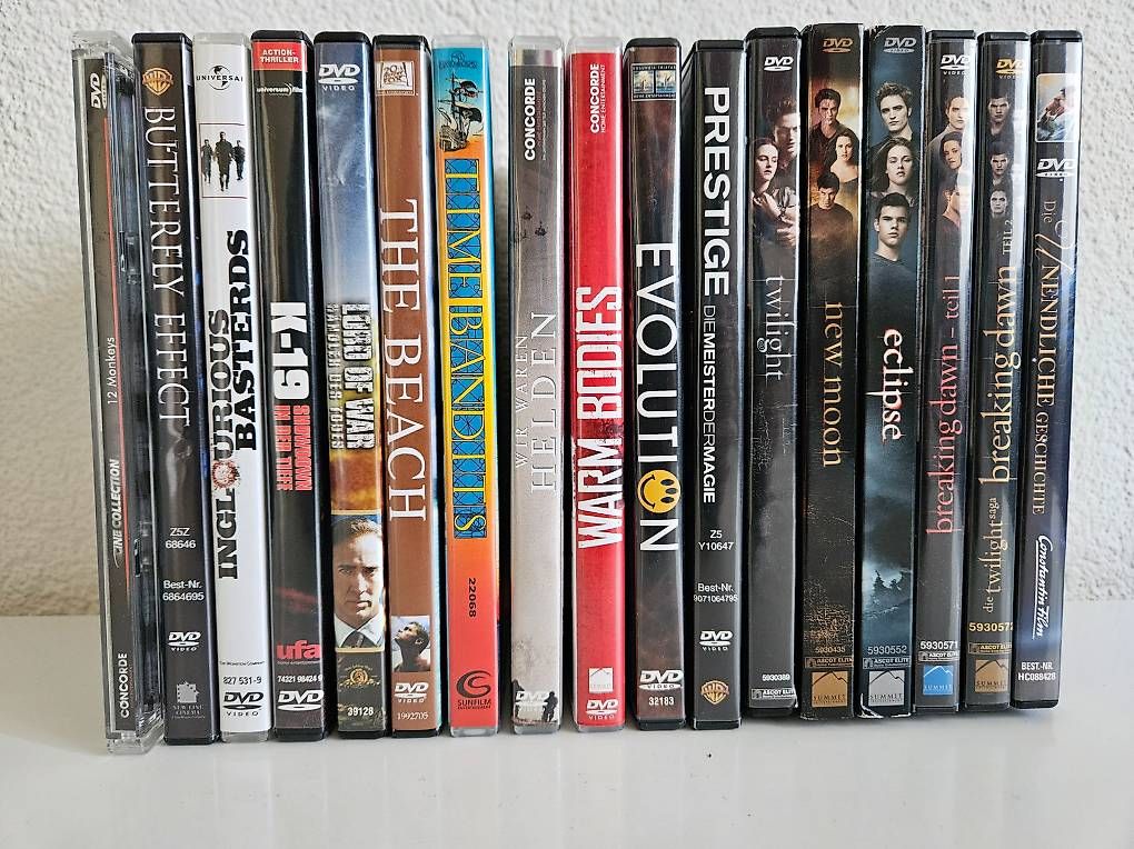 Tutti i DVDs: DVD Samlung, 17 Filme (Diverse) – Usato da Horgen venduto da dive4fun 1