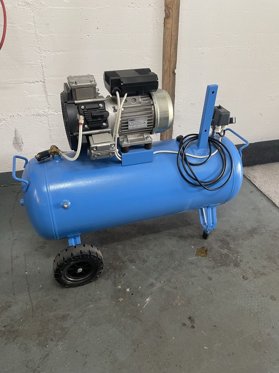 Compressori: Kompressor 90l – Usato da Sirnach venduto da MotionModular