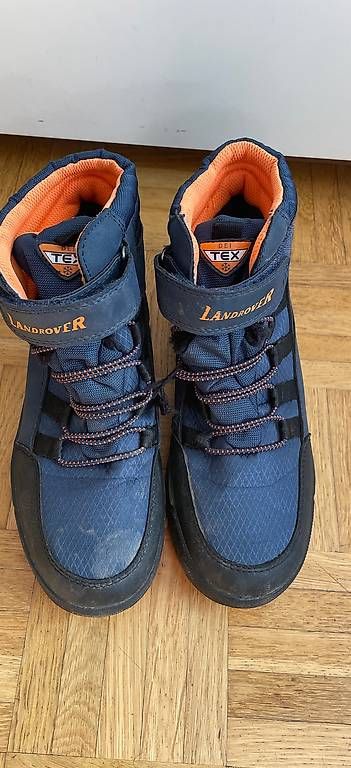 Scarpe per ragazzi: Chaussure d hiver t 39 – Usato da Morges venduto da louloutte788