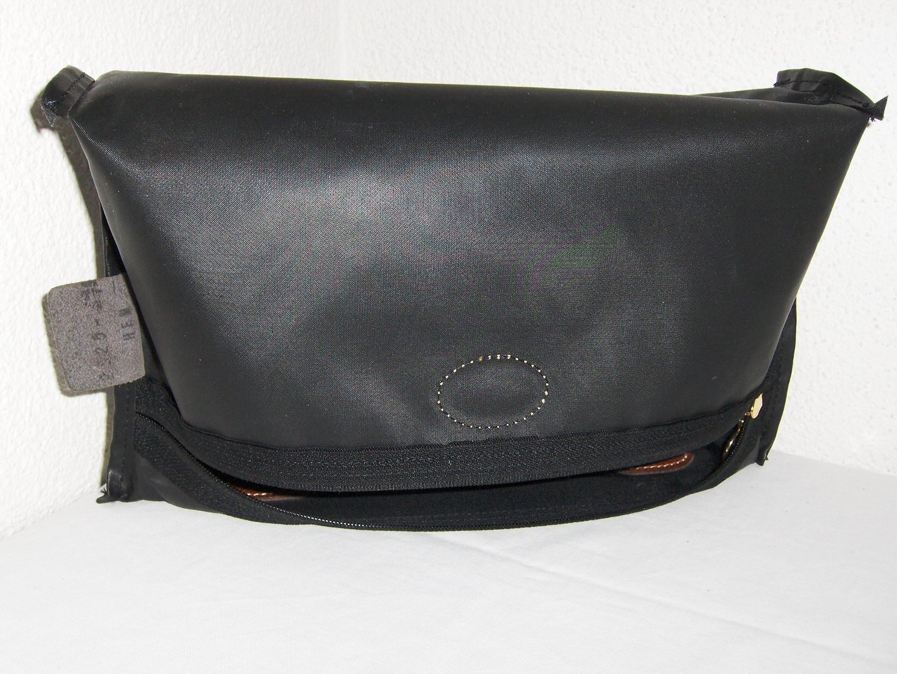 Longchamp Custodie per cosmetici: Necessaire Longchamp Farbe schwarz – Usato da Dübendorf venduto da alracfo 4
