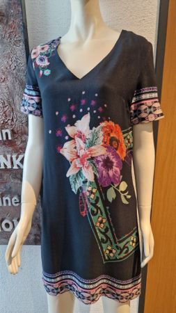 Sommerliches "Desigual" Kleid, Gr. 38/40, sehr guter Zustand