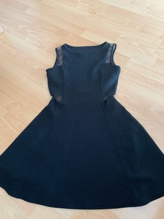 Jolie robe noire festive taille S ou 36
