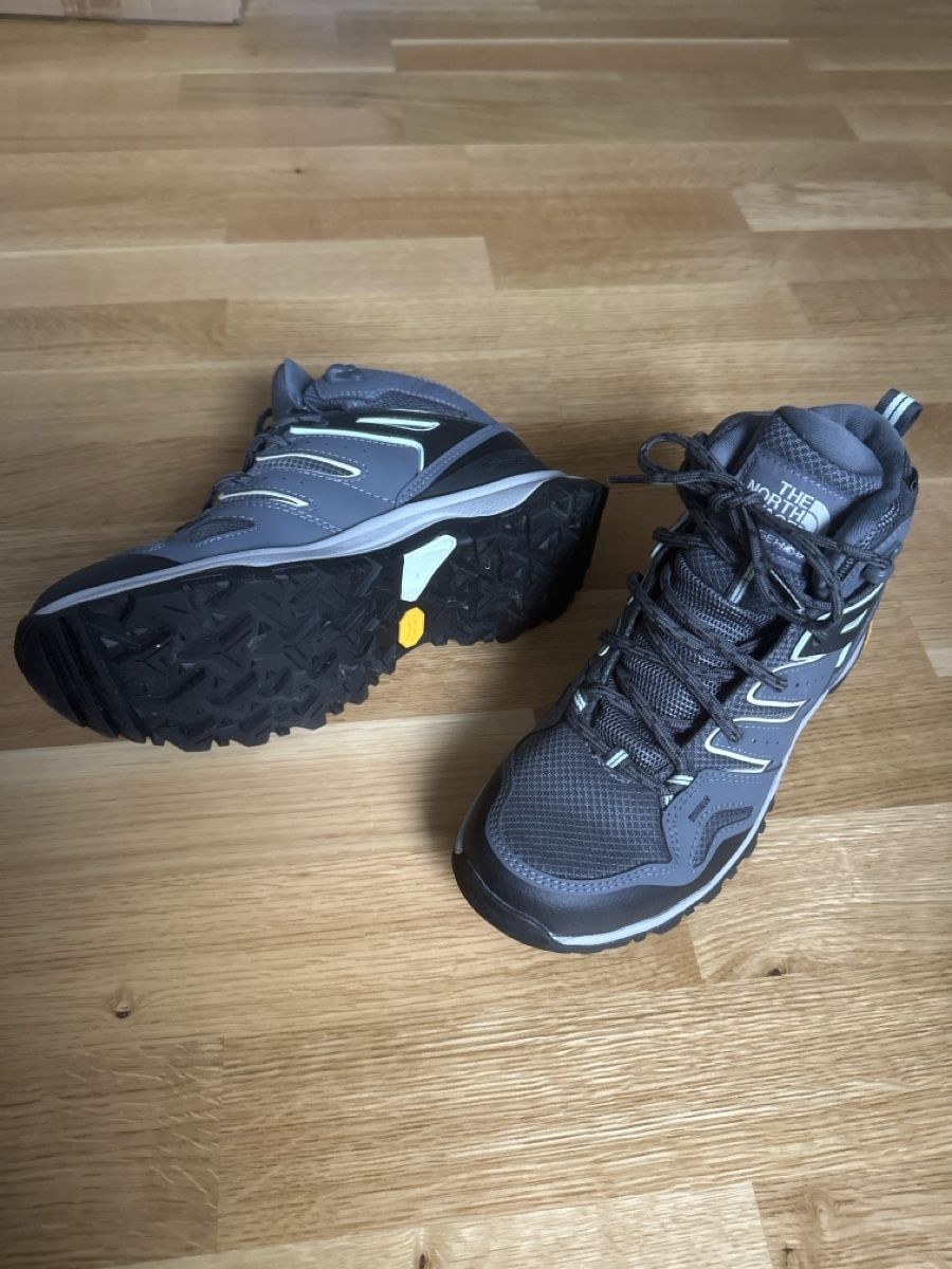 North Face Scarpe da donna: New The North Face Hiking Boots - EU 39 – Nuovo (secondo la descrizione) da Zürich venduto da ira_27zx