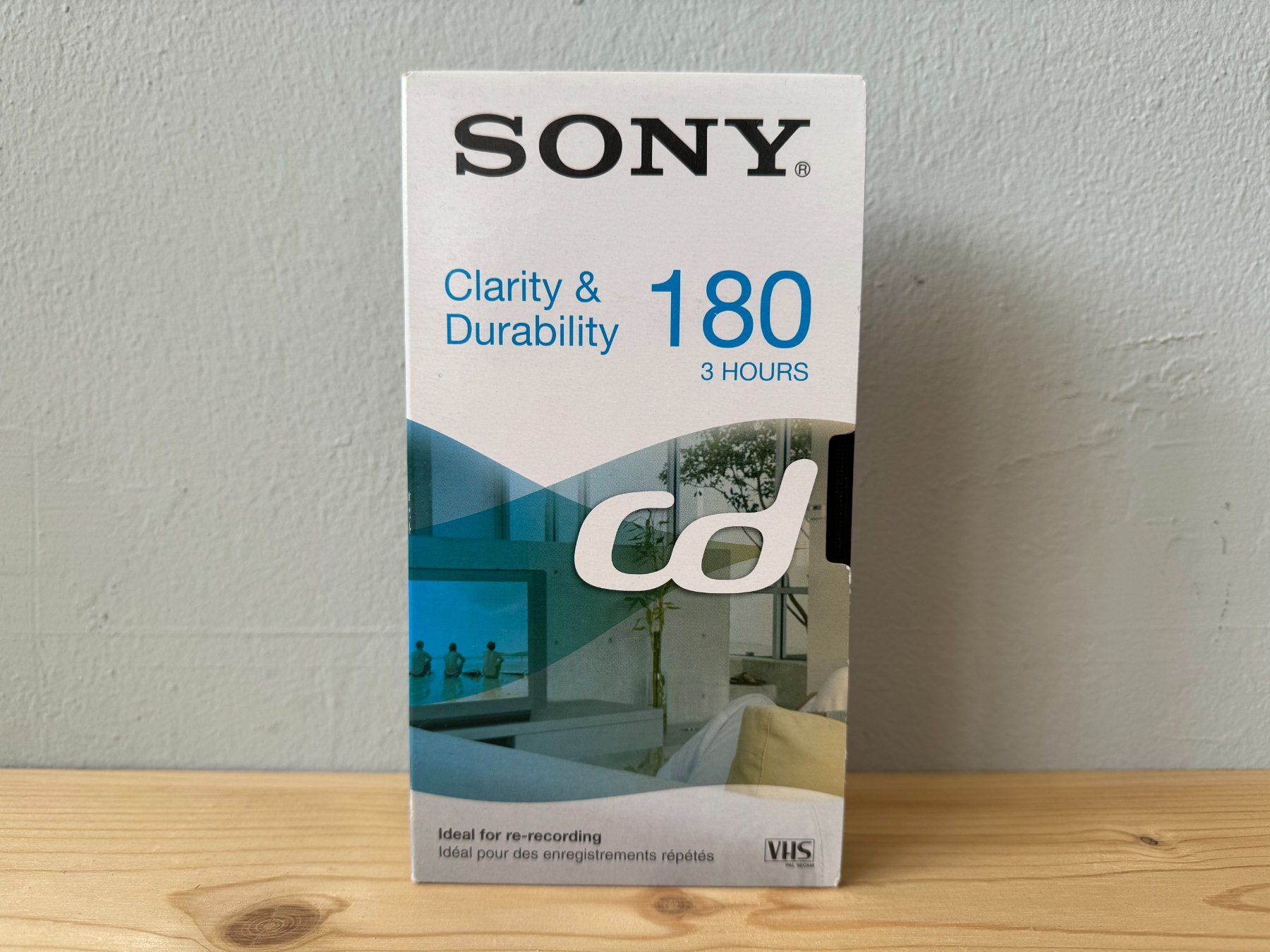 Leerkassetten: VHS SONY PAL SECAM 180 – Gebraucht aus Neuchâtel von _Easy_to_Find_