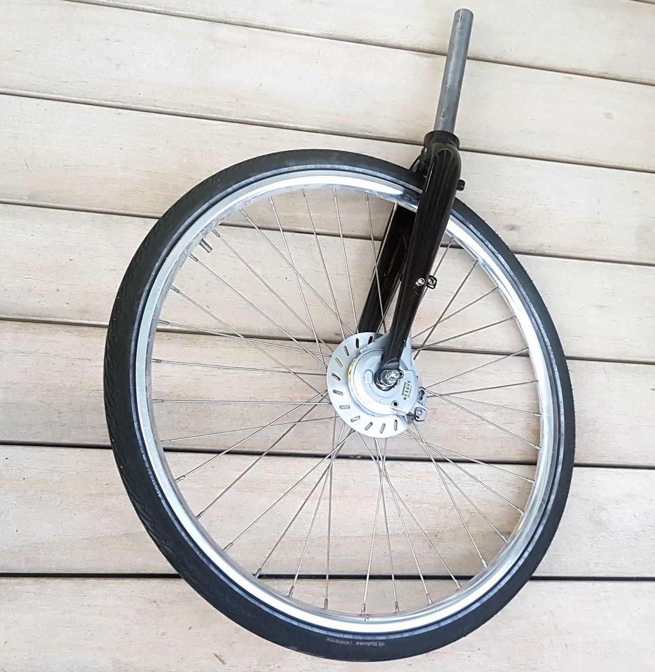 Pezzi di ricambio: Fahrrad Alugabel mit passendem Vorderrad – Usato da Bremgarten b. Bern venduto da Faenki