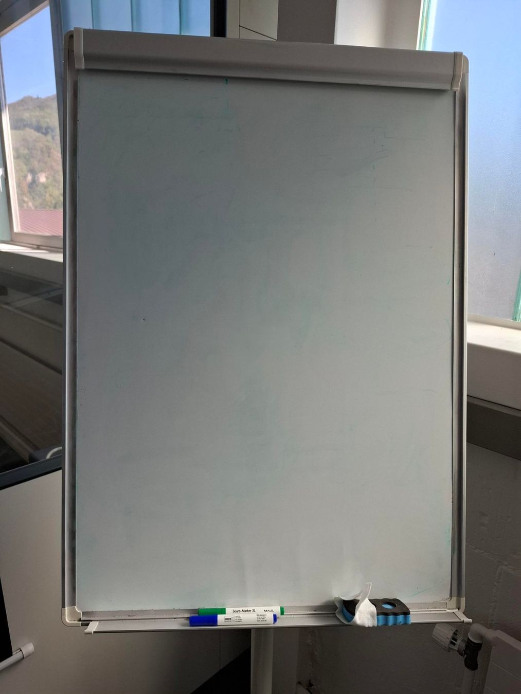 Lavagne: Whiteboard / Flipchart mit Ständer & Rollen – Usato da Oensingen venduto da ric_sc5z 1