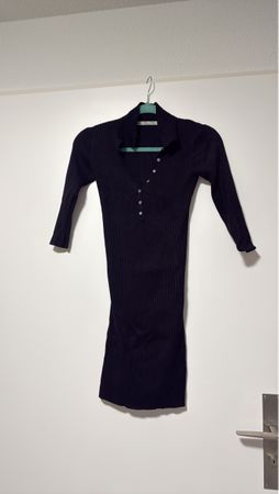 Ribbed knit dress, size S, perfect for Autumn layering!
