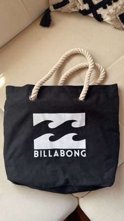 Billabong Tasche schwarz mit Logo guter Zustand