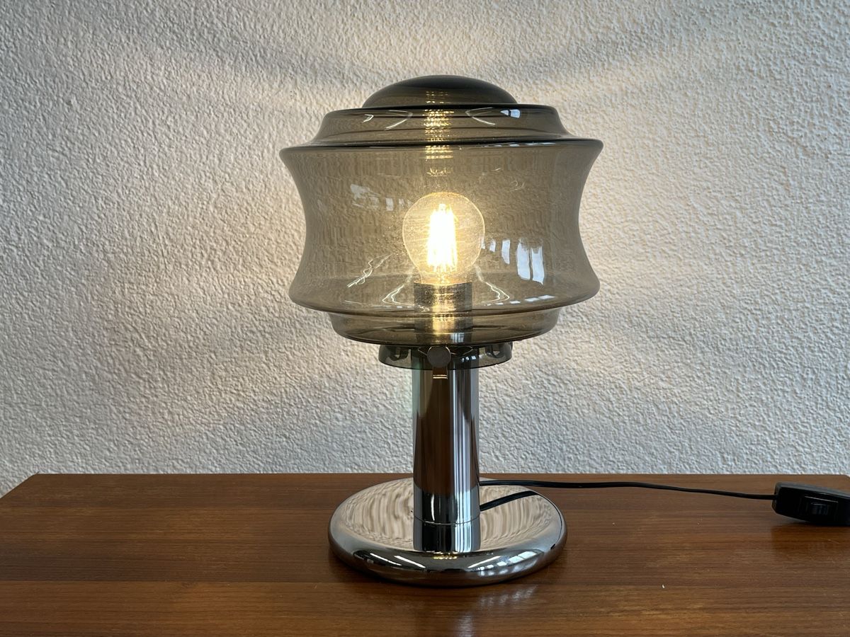 Lampen: Vintage Chrom Tischleuchte mit Rauchglas-Schirm, – Gebraucht aus Horgen von Grizzly83 8