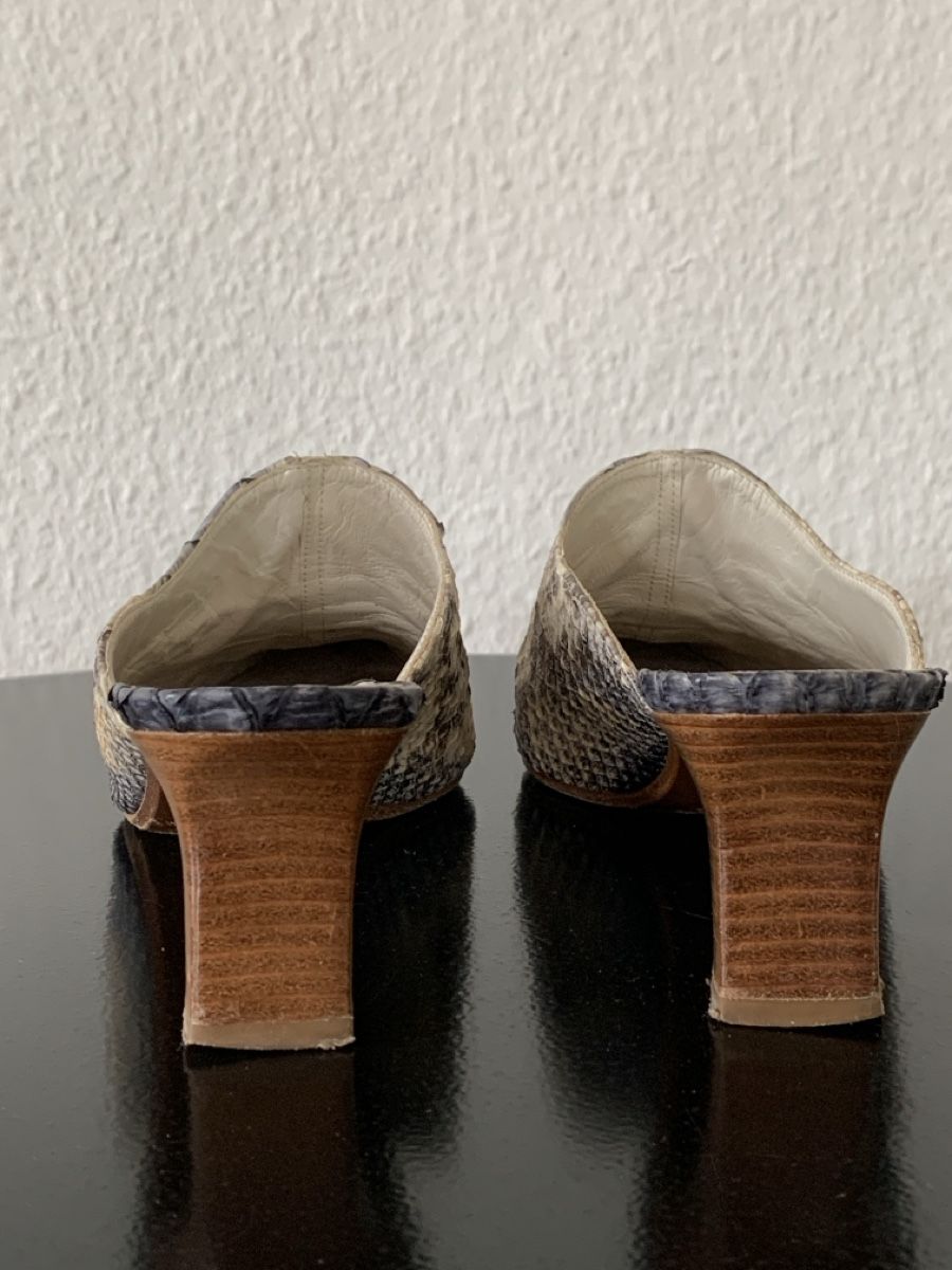 Scarpe da donna: GiorgioM: Pantoletten aus echtem Pythonleder, 36.5, NP 399.- – Usato da Luzern venduto da paulablue 4
