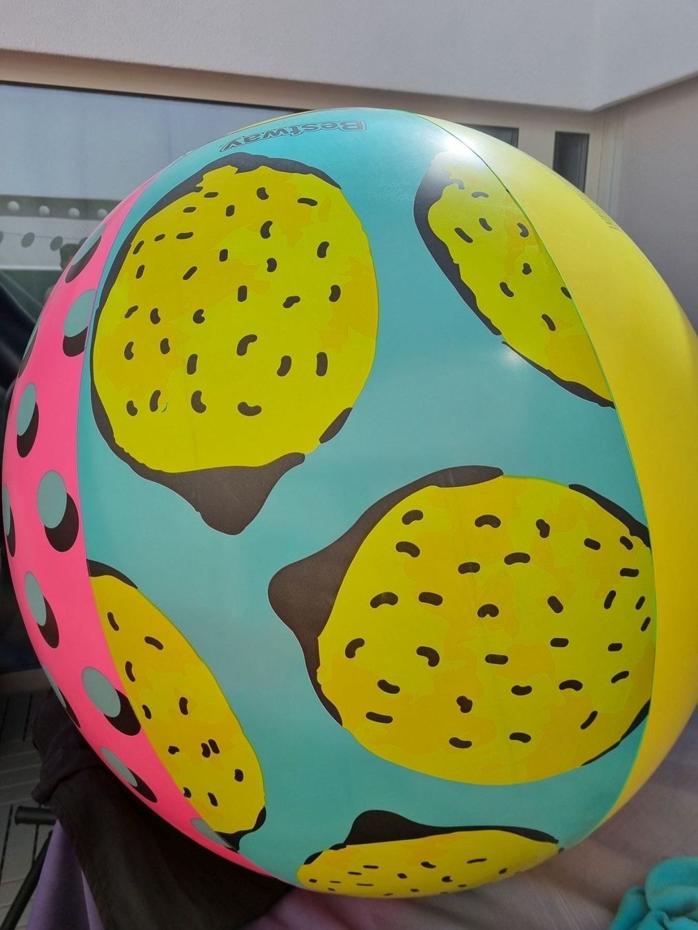 Bestway Piscines: XXL Beachball 1.22m / 48" – Neuf avec emballage d'origine à Murten par Inf-shop