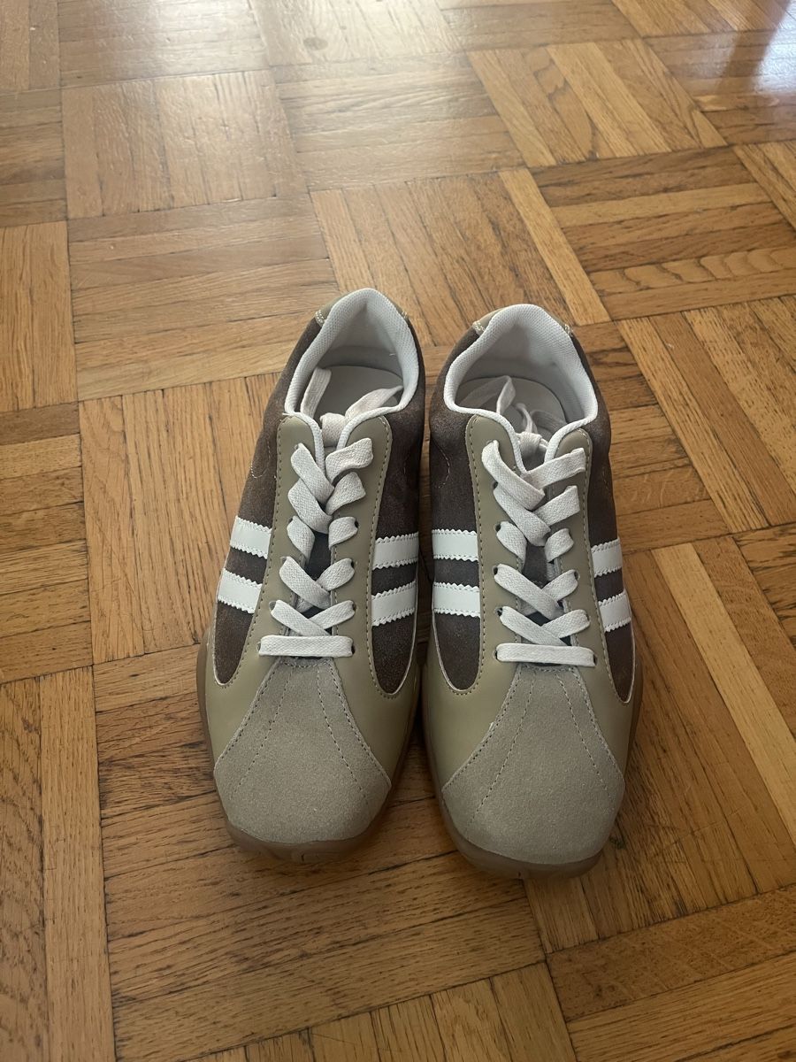 Chaussures femmes: Baskets sneakers 36 – Neuf (Voir description) à Bellevue par utilisatratice 1