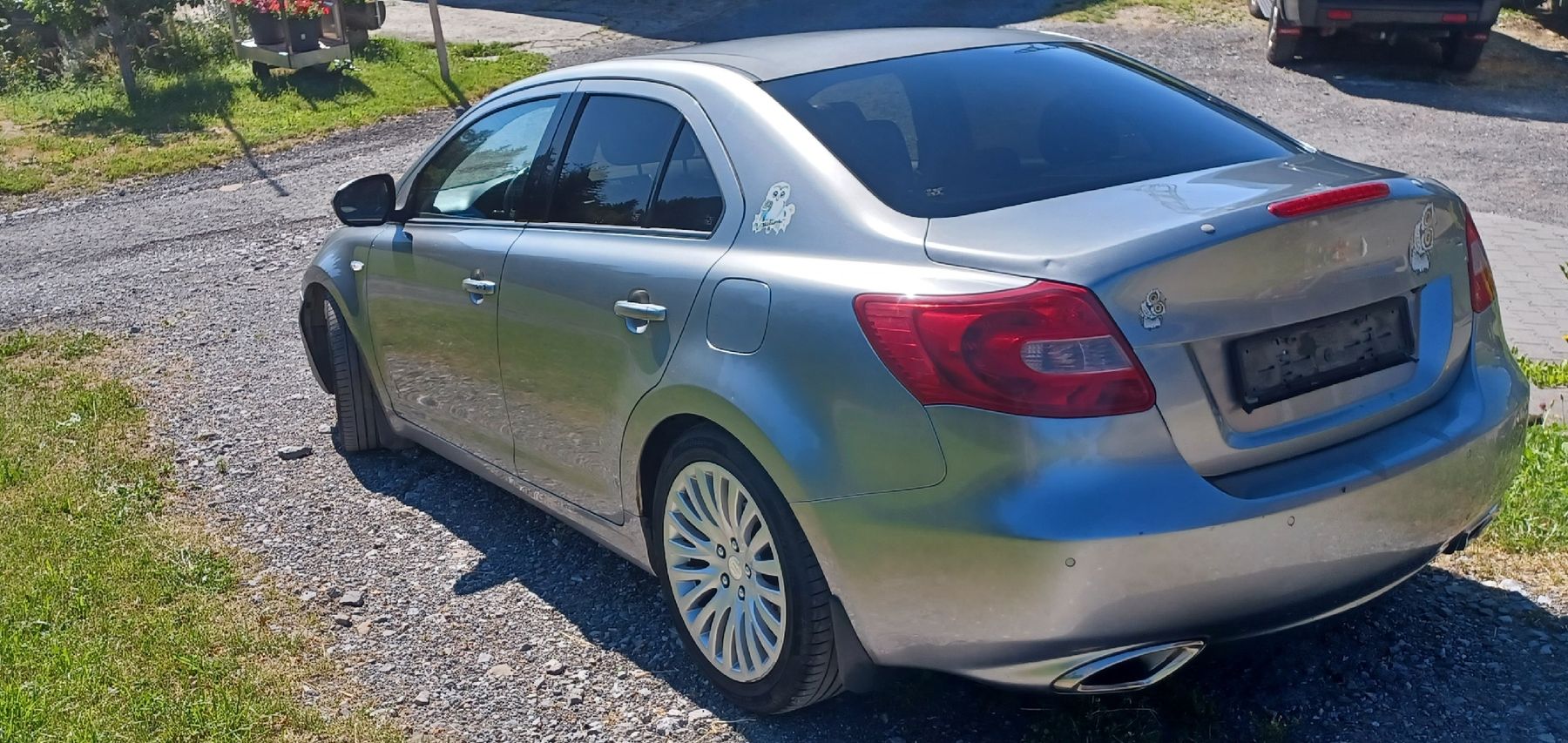 Suzuki Autos: Suzuki Kizashi 2.4l 4x4 – D'occasion à Stalden (Sarnen) par Riebli01 6