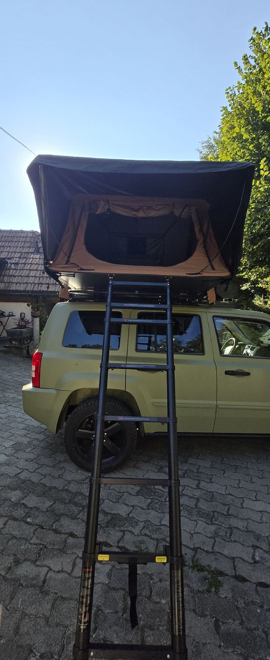 Tentes: Dachzelt suv camping – D'occasion à Madiswil par Bobber7372 4