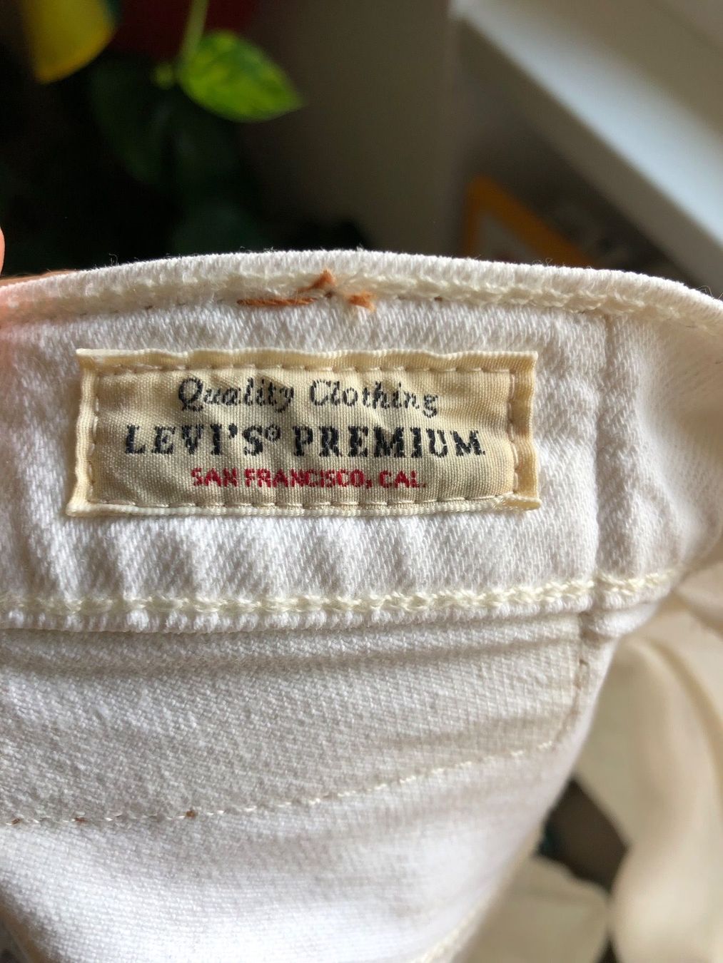 Levi's Pantaloni: Short Levi’s blanc – Usato da Saignelégier venduto da froglover16 3