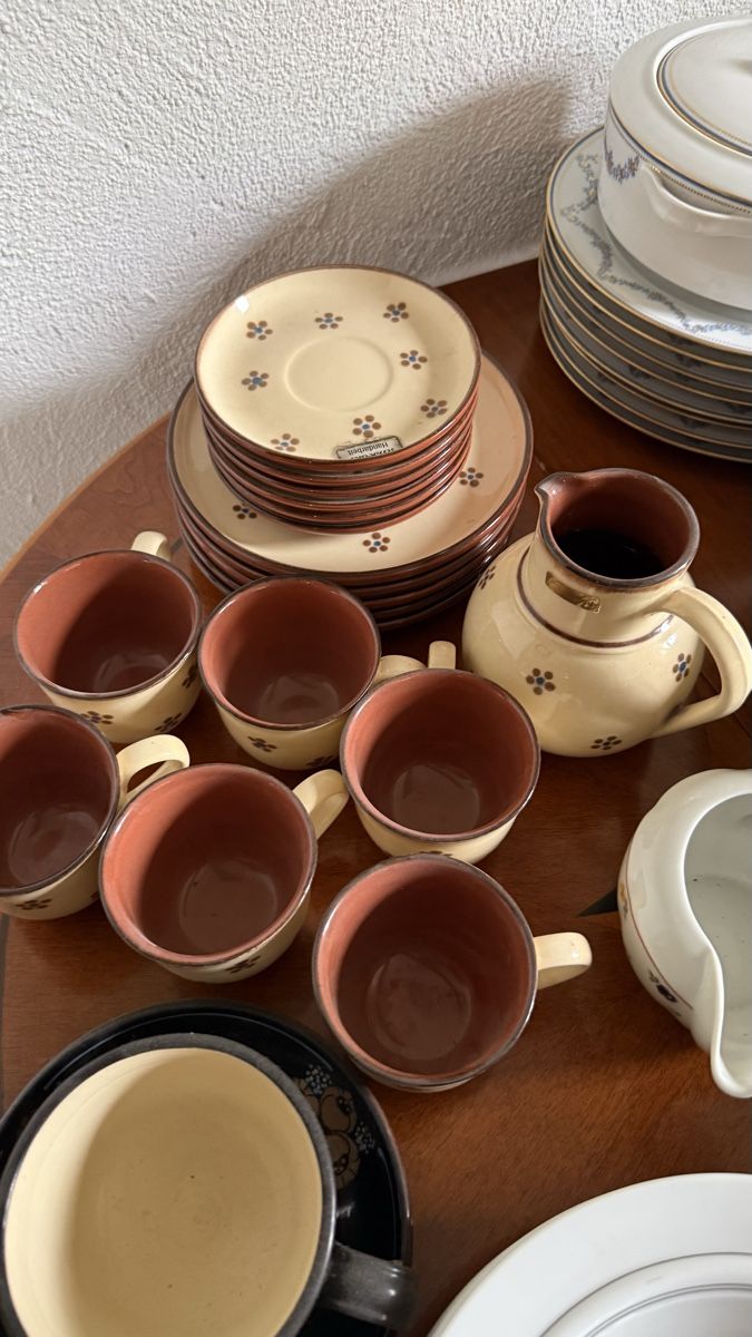 Set di piatti: Schaedler Keramik Nendeln Kaffeeservice – Usato da Basel venduto da dafal4059