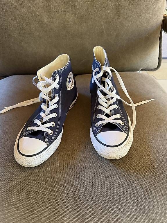 Chaussures hommes: Converse Taylor All Star high blau Gr. 39 – D'occasion à Burgdorf par Aimee.R. 1