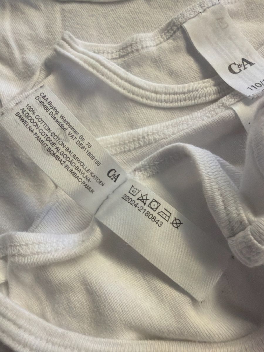 C&A Biancheria intima: 5 Unterleibchen von C&A Gr. 110 – Usato da Oberrohrdorf venduto da Mariann79 2