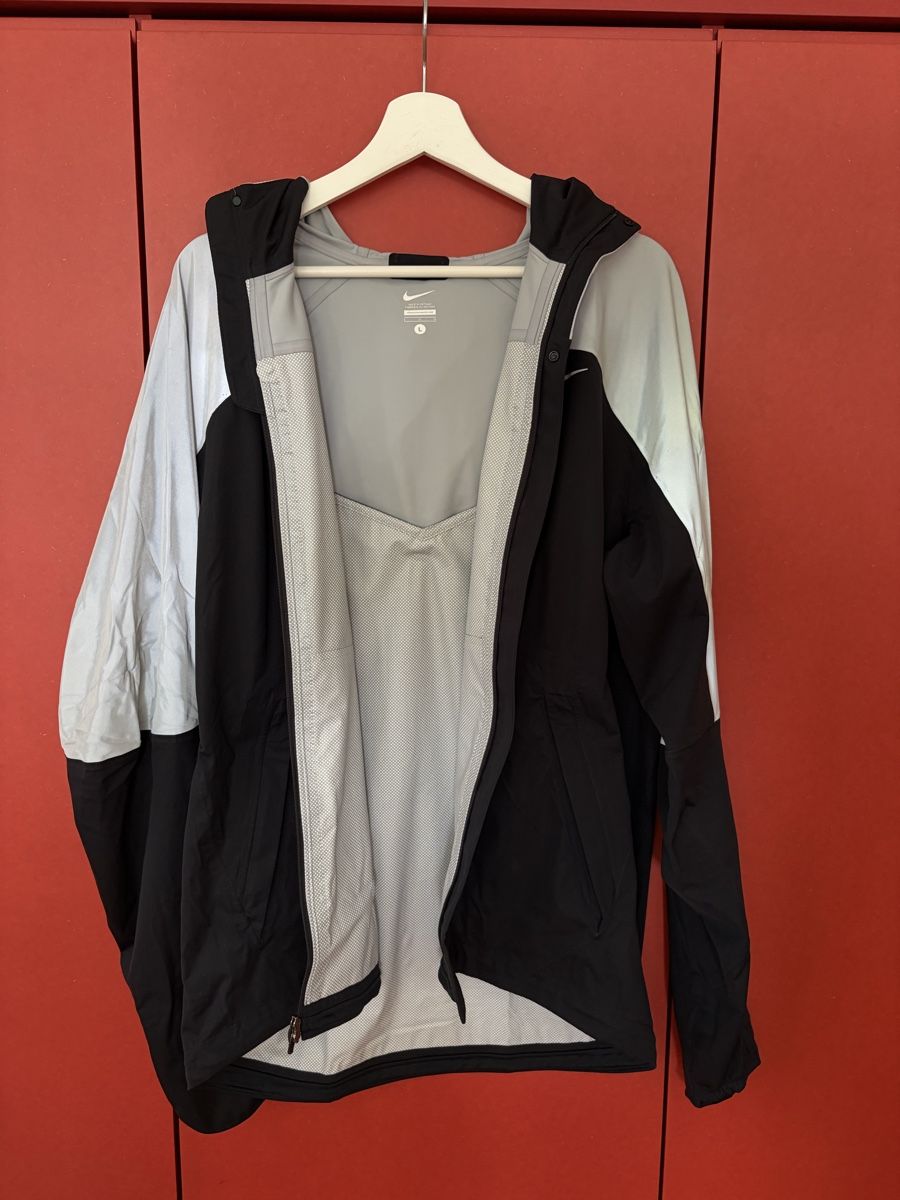 Nike Giacche: Nike Training Jacket – Usato da Zürich venduto da valentin.abend 6