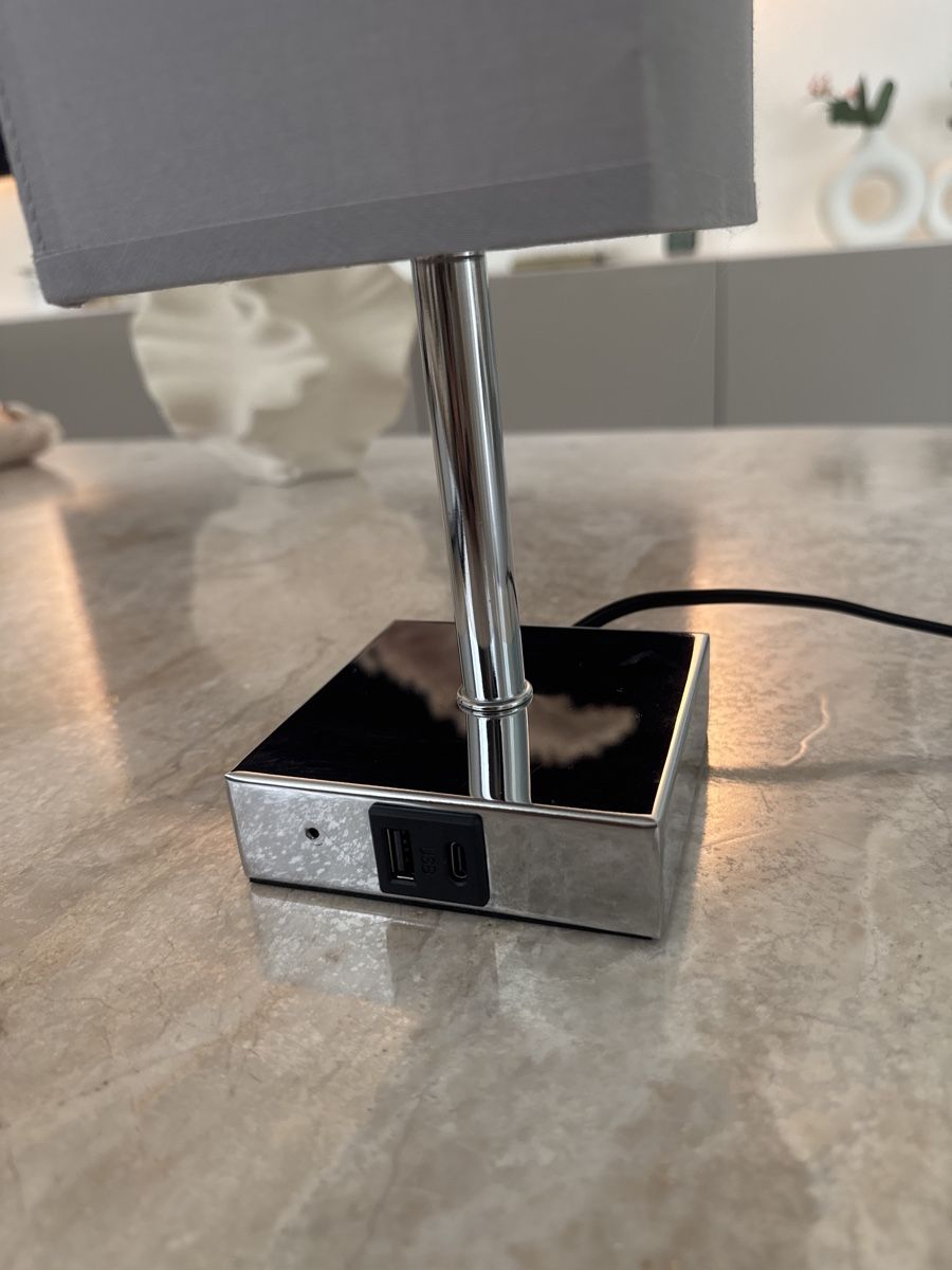 Lampade: Nachttisch-Lampe mit Stoffschirm - mit Sensor Dimmung – Nuovo (secondo la descrizione) da Elsau venduto da shoppa2 2