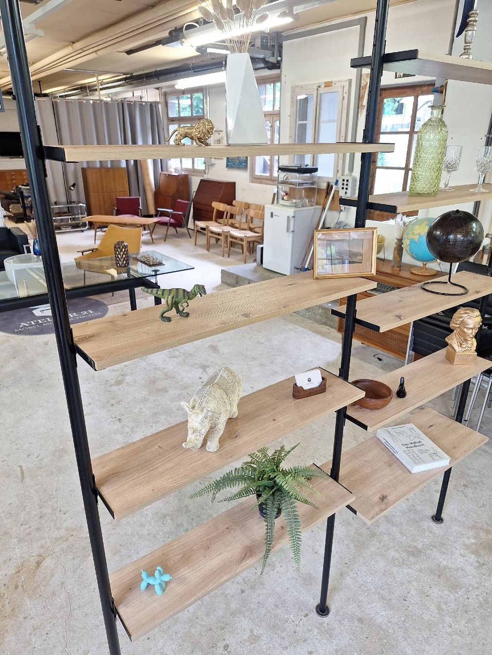 Regale: Mid Century Teleskopregal, Vintage – Gebraucht aus Urtenen-Schönbühl von Atelier21_bern 2