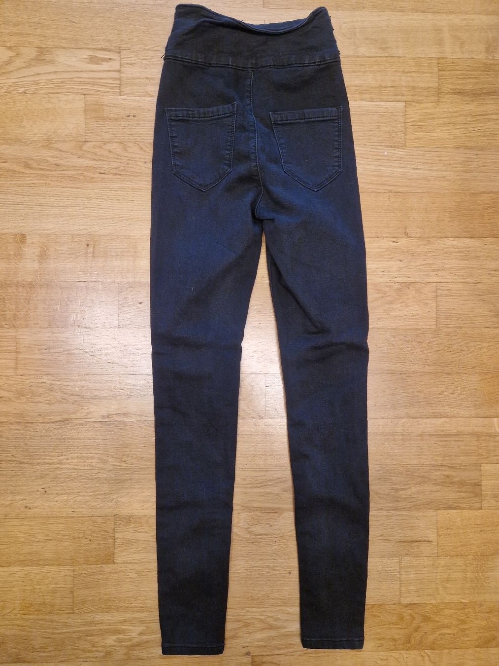 Jeans: Jean noir Tingo's taille xs – Usato da Penthaz venduto da Sosotroc 2