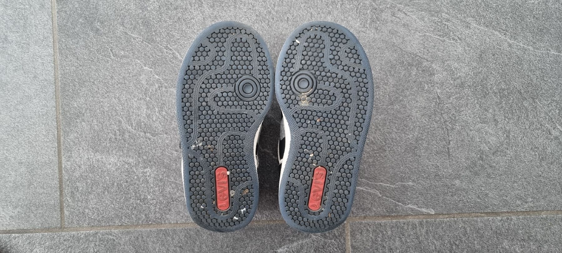 Levi's Schuhe für Jungen: Levi's Sneaker Grösse 23 – Gebraucht aus Birmensdorf ZH von borstenking 3